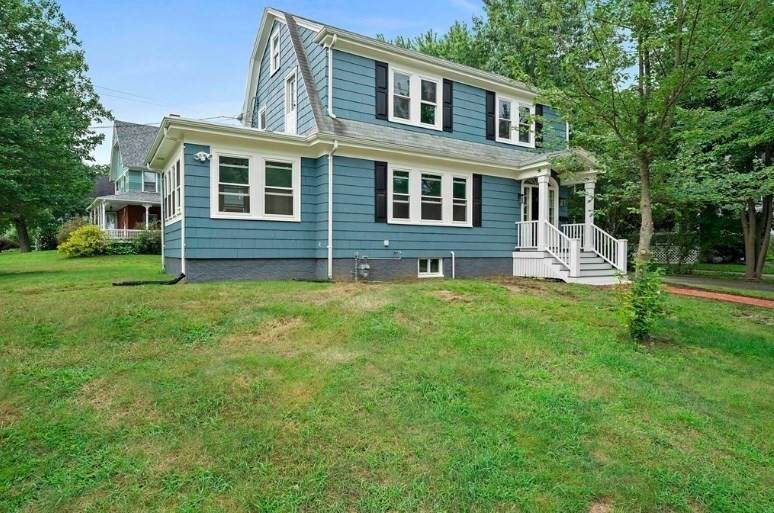 94 West - Photo 1