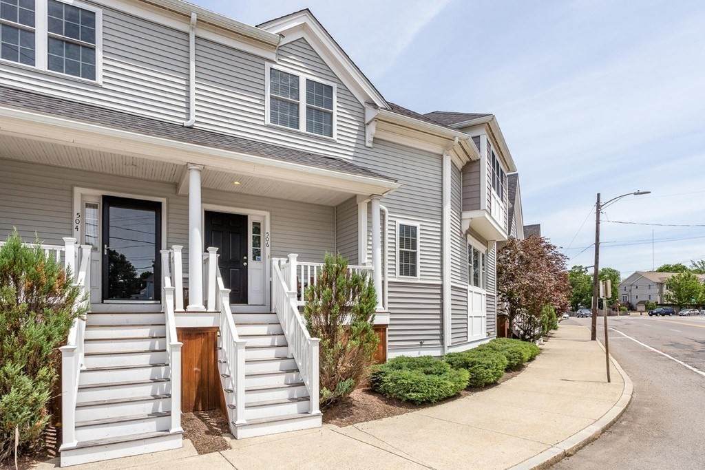 506 Sea Street - Photo 1