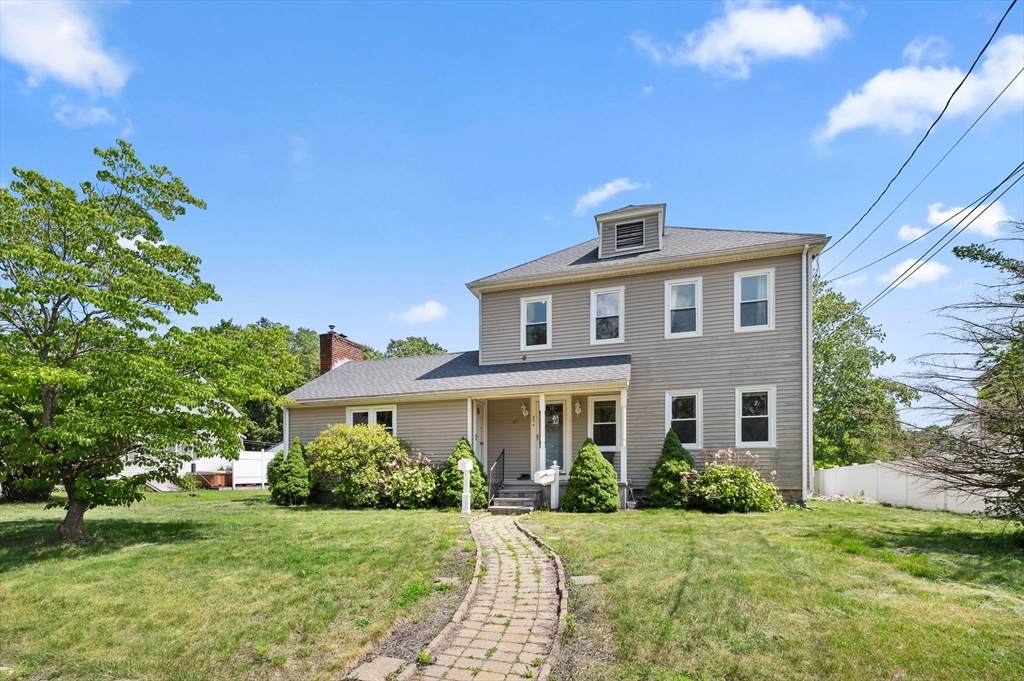 90 Irving St - Photo 1