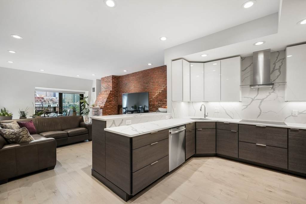 28 Atlantic Avenue - Photo 1
