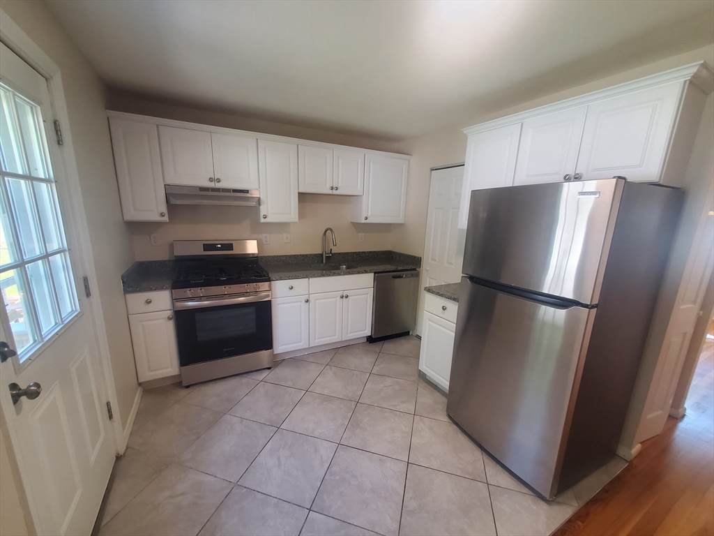 174 Pine Street - Photo 1