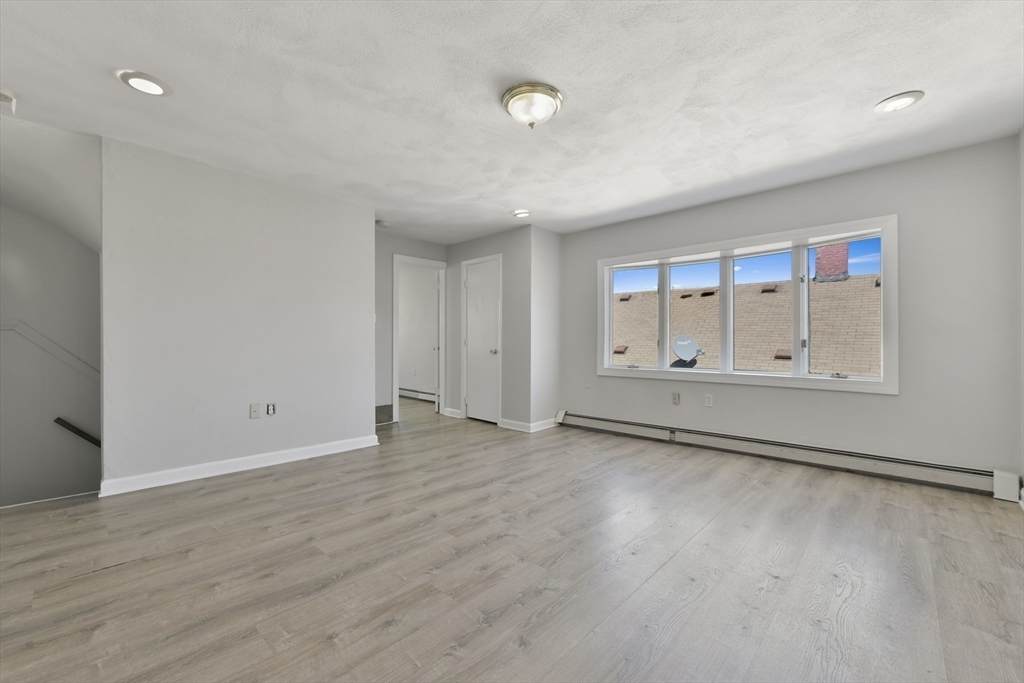 10 Howell Court - Photo 1