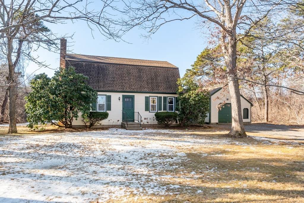 62 Windsor Rd - Photo 1