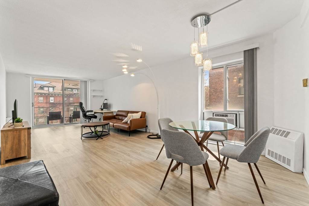 19 Winchester St - Photo 1