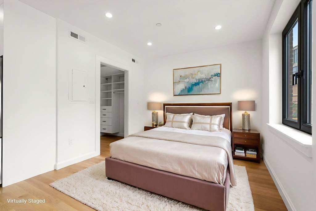 1618 Beacon St - Photo 1