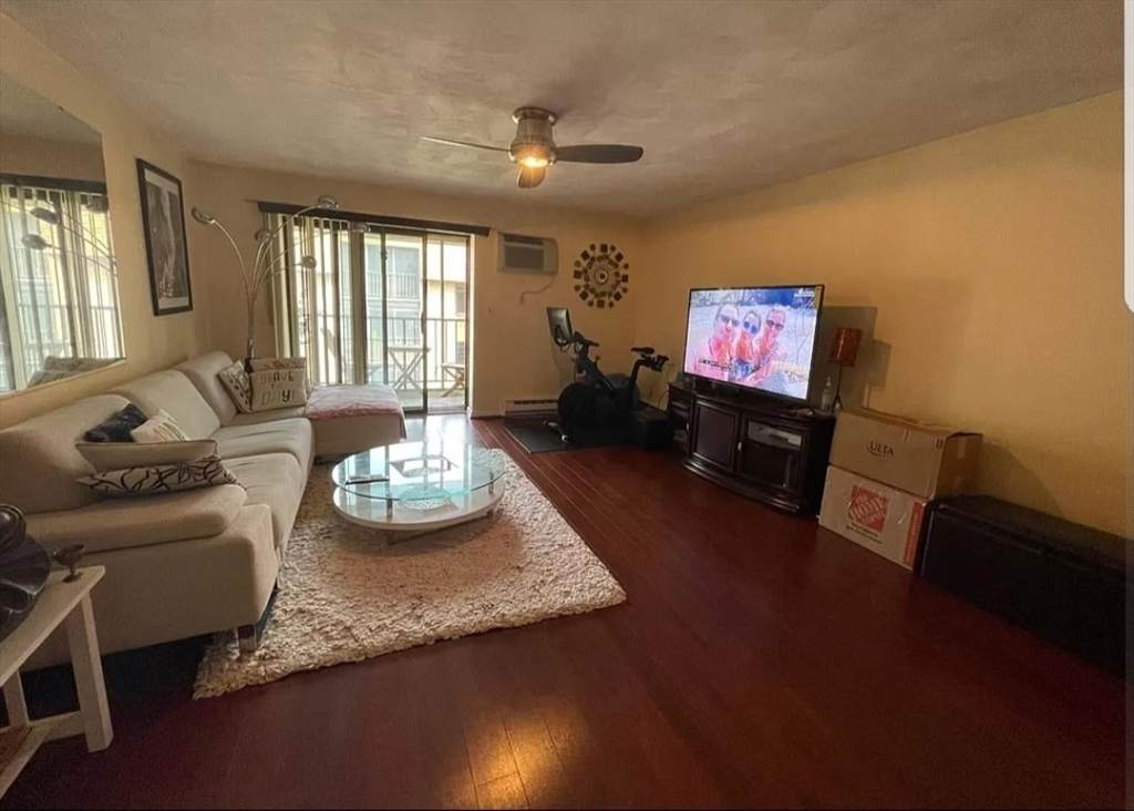 35 Washington St - Photo 1