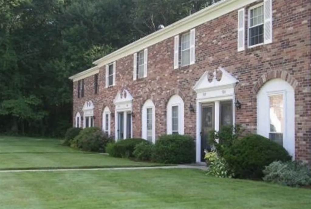 504 Windsor Drive - Photo 1