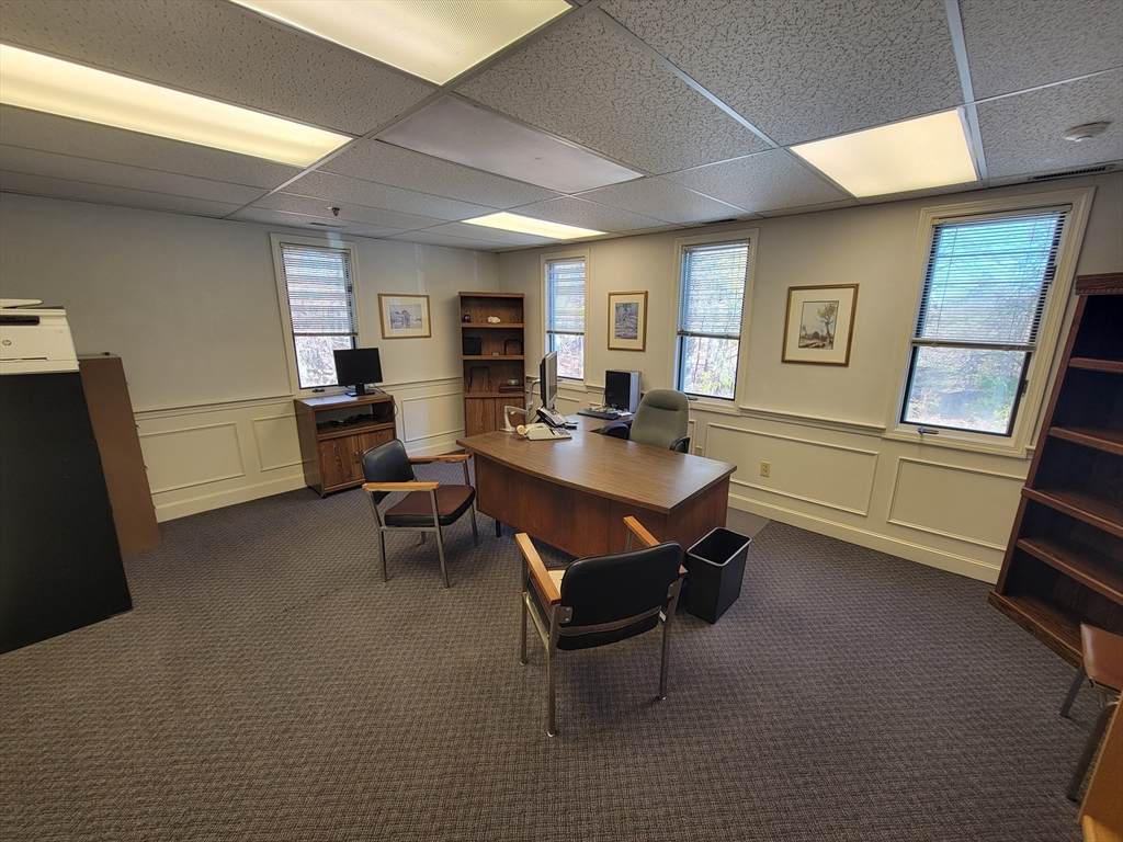 6 Courthouse Lane - Photo 1