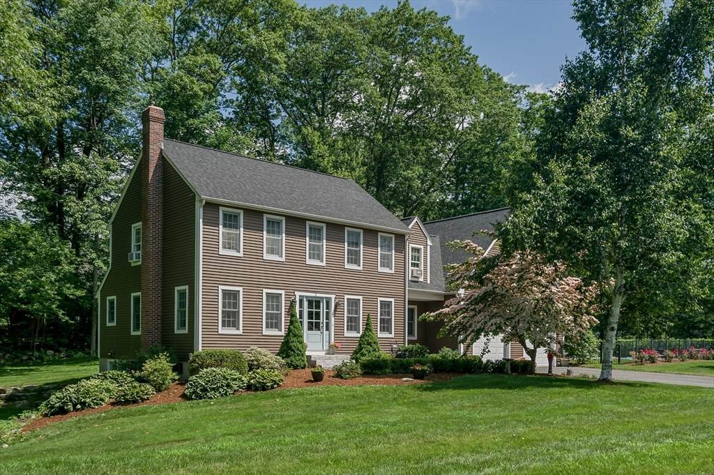 2 Simon Davis Dr - Photo 1