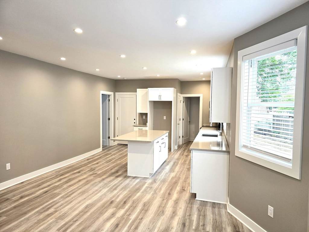 39 Fiske St - Photo 1