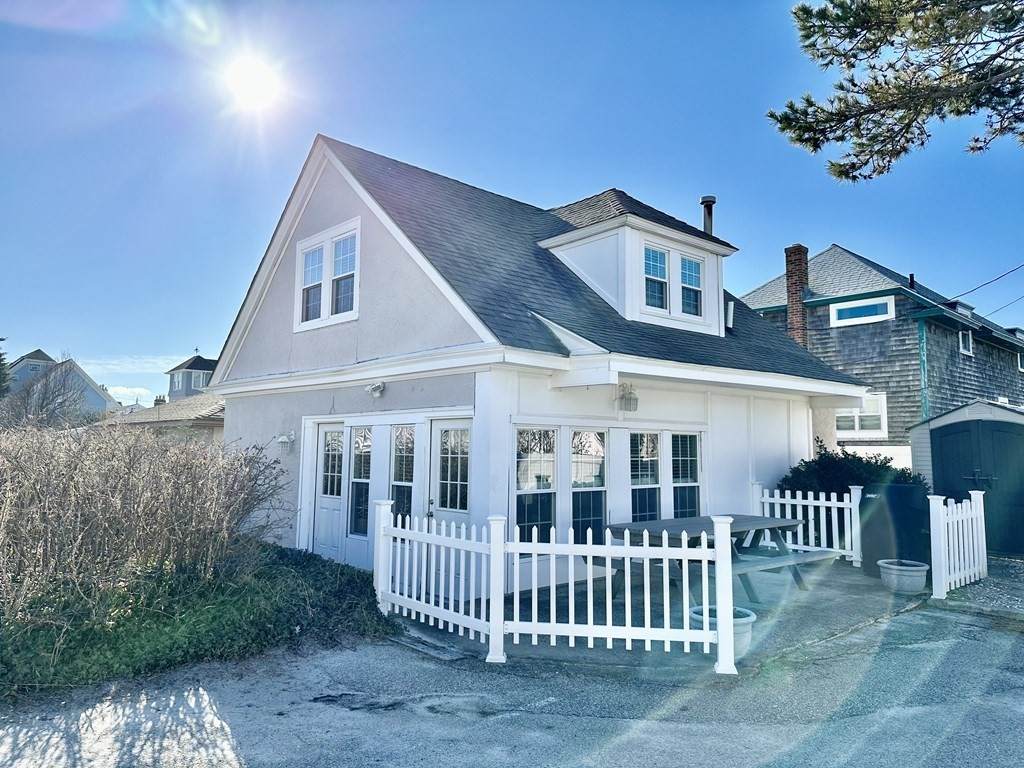 97A Beach Ave Winter Only - Photo 1