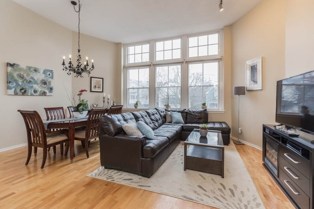 51 Pettee Street - Photo 1