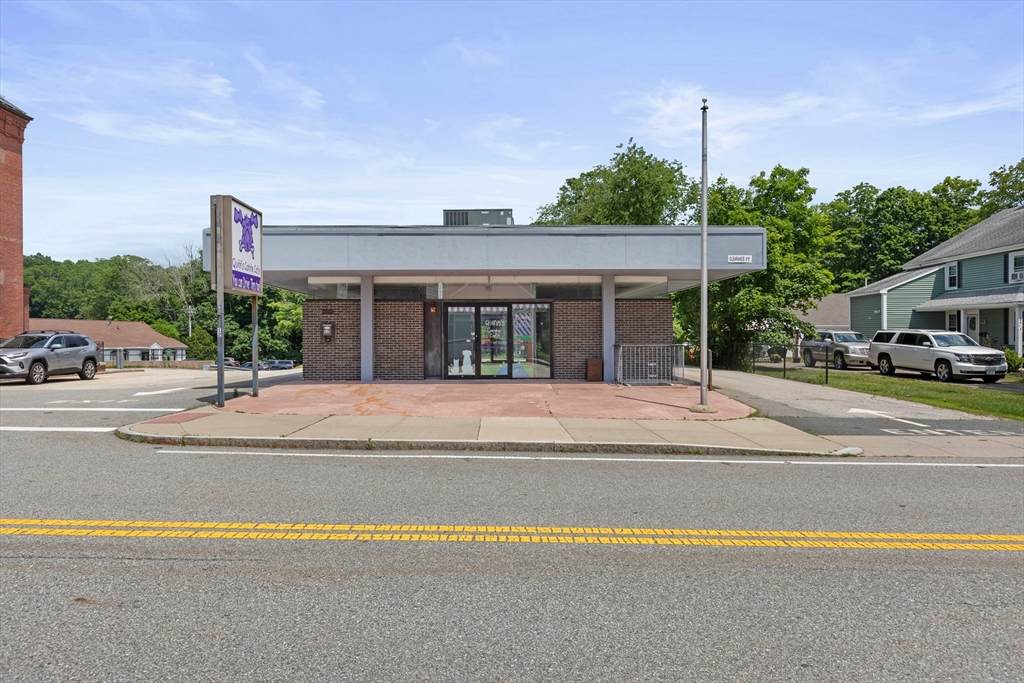 12 School St - Photo 1