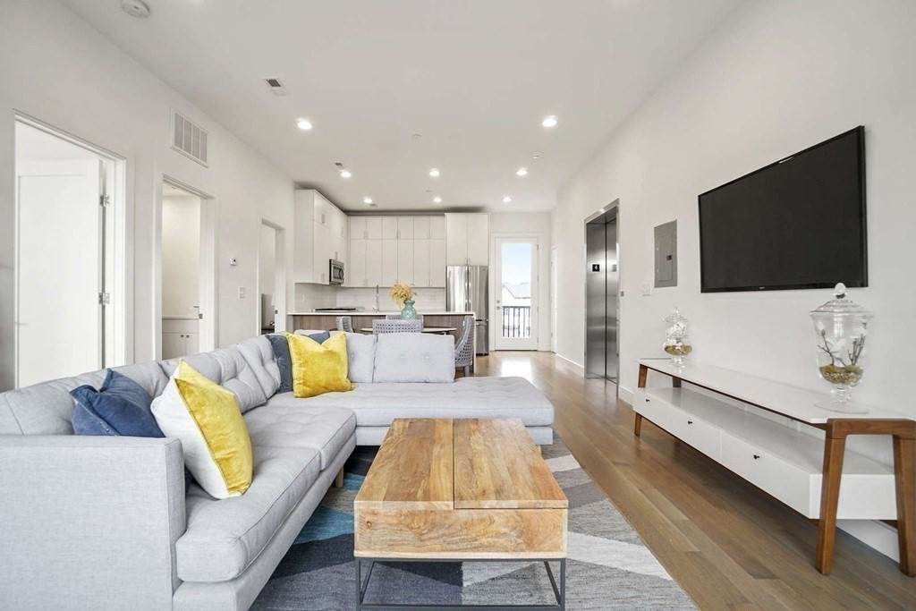7 Burroughs Street - Photo 1