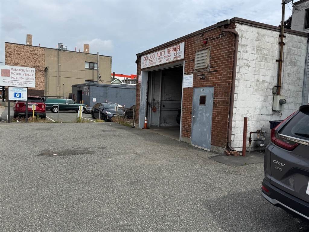 10 Beacham St - Photo 1