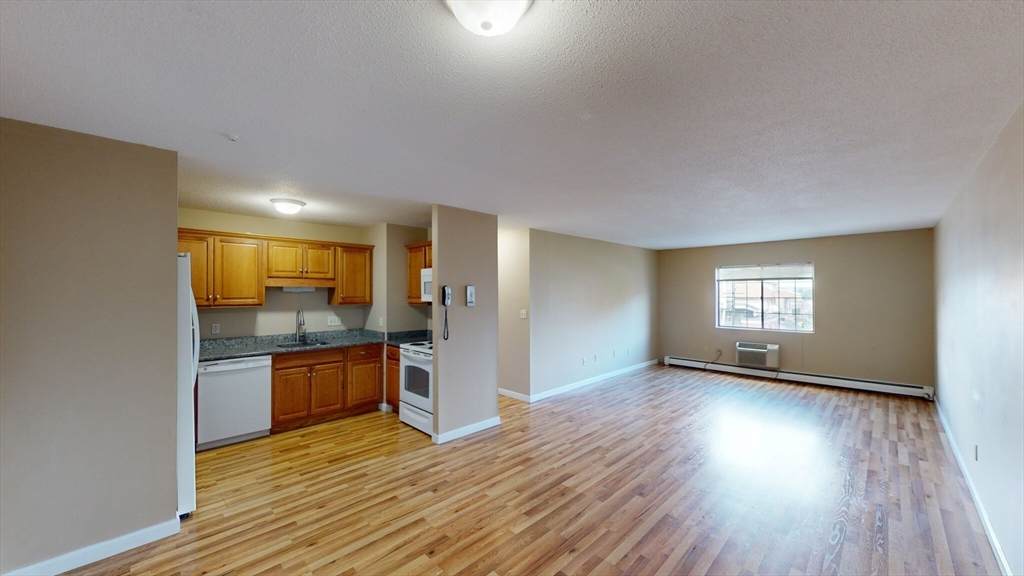474 Broadway - Photo 1