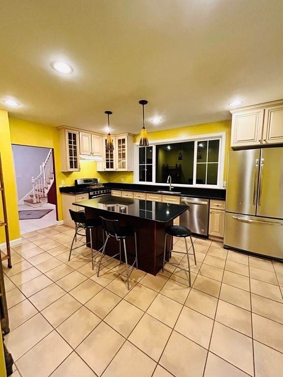 23 Holmfield Ave - Photo 1