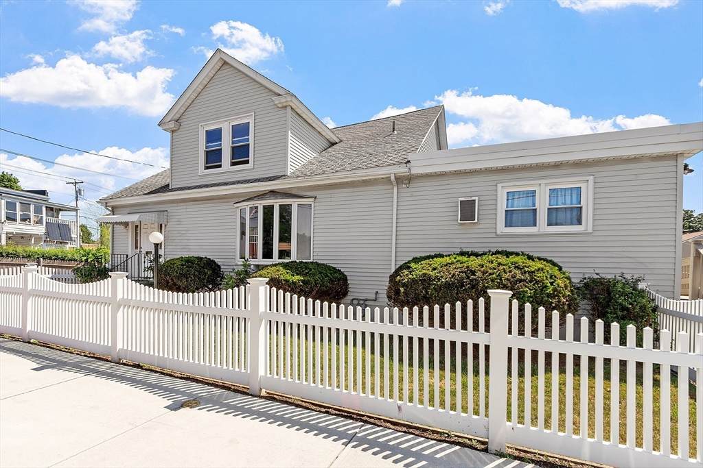 300 Manet Ave - Photo 1