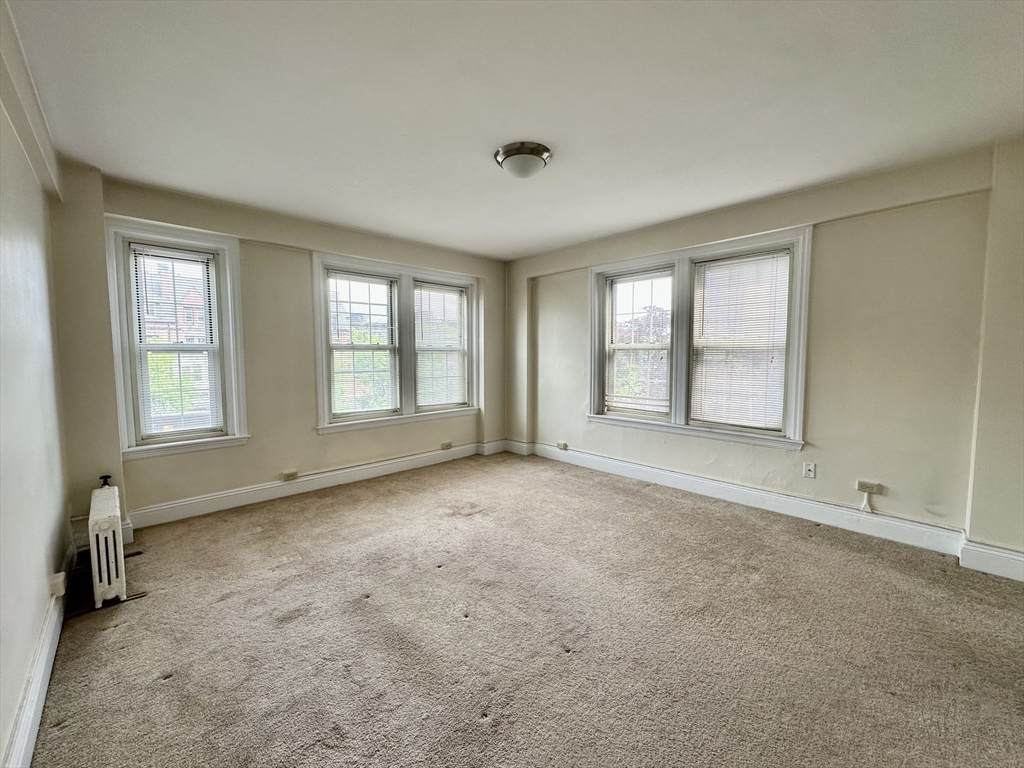 1401 Beacon - Photo 1
