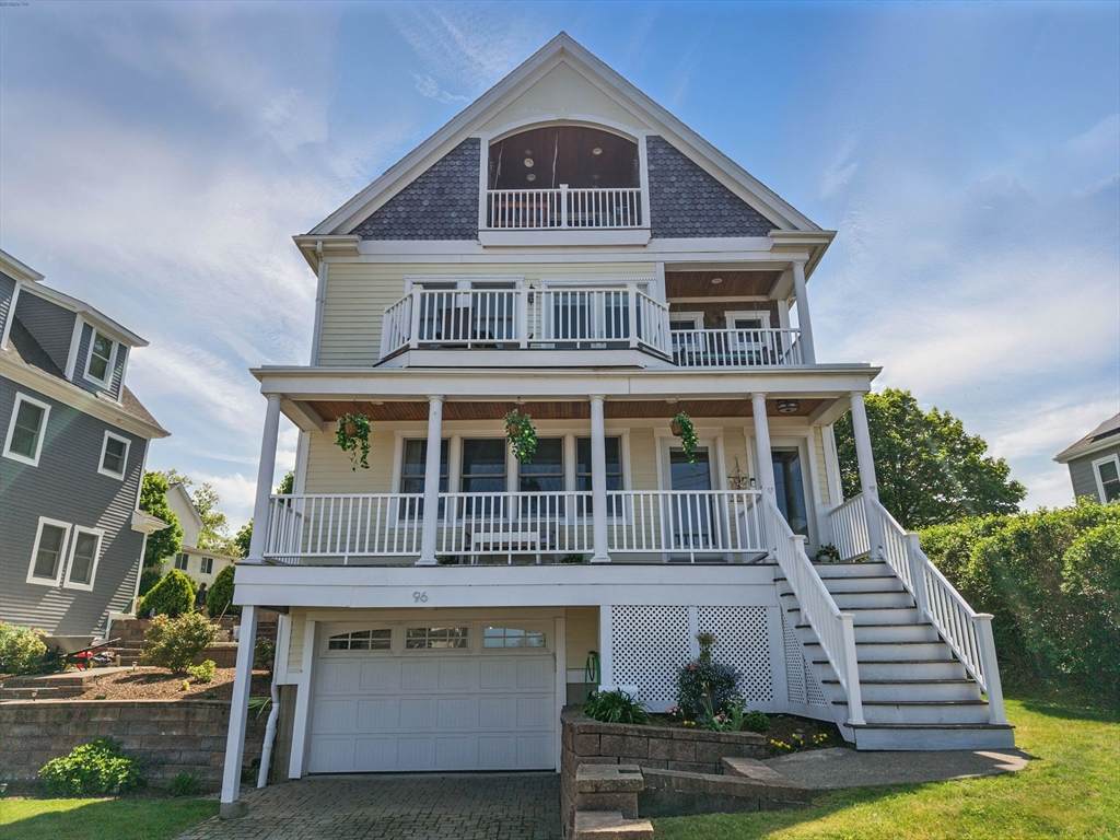 96 Sea Ave - Photo 1