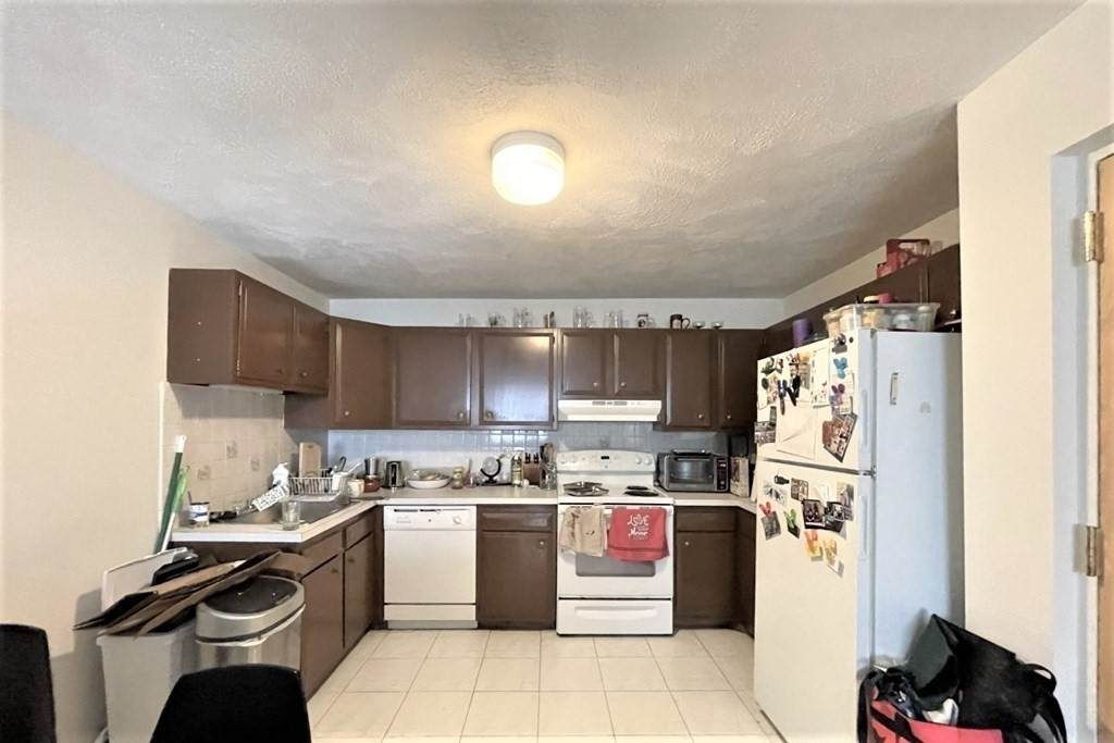 6 Mclean Pl - Photo 1