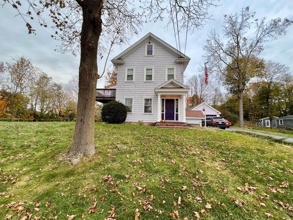 20-22 Randall Ave - Photo 1