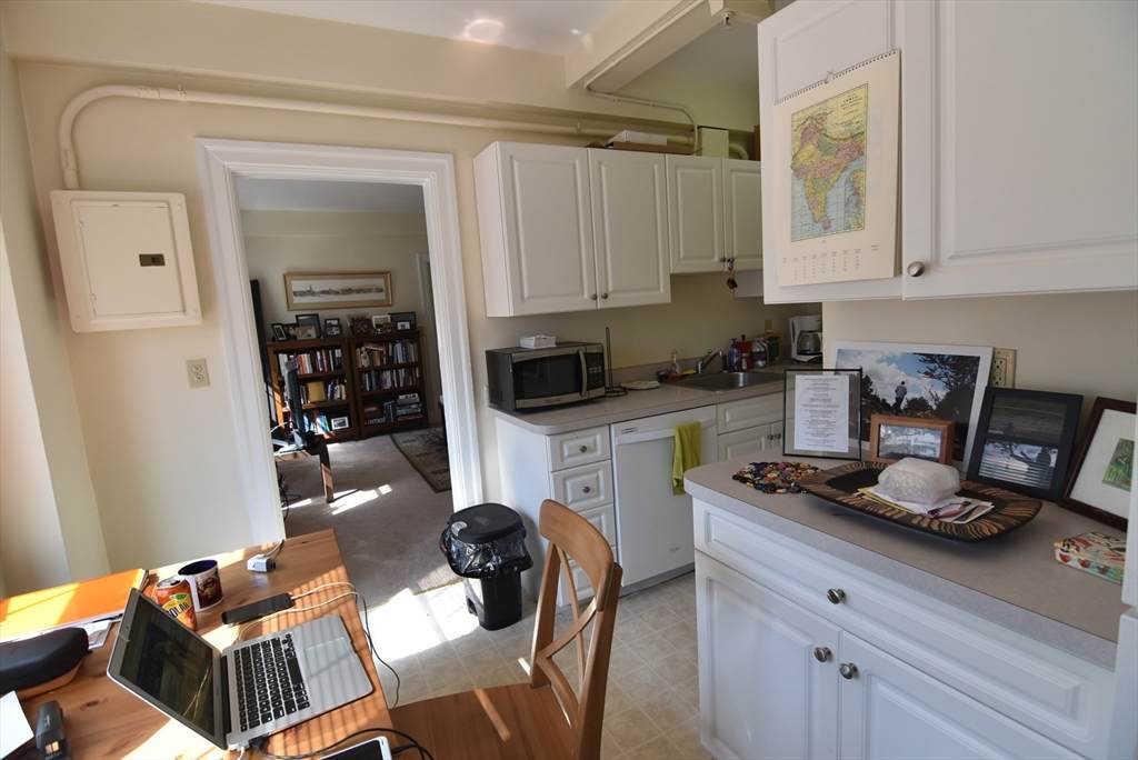 1401 Beacon St - Photo 1