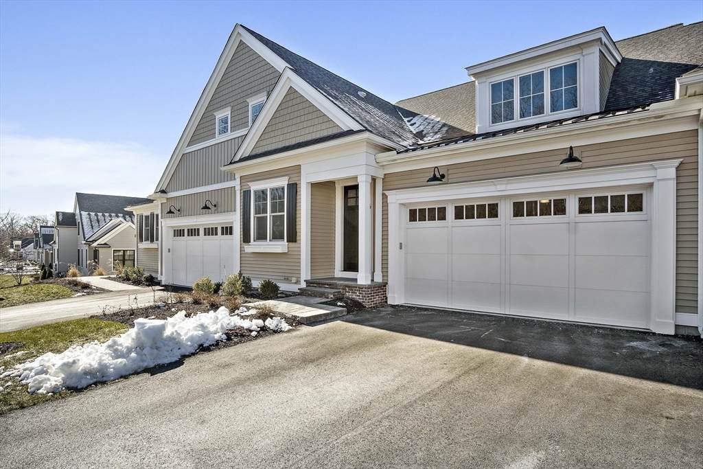 15 Pioneer Road - Photo 1