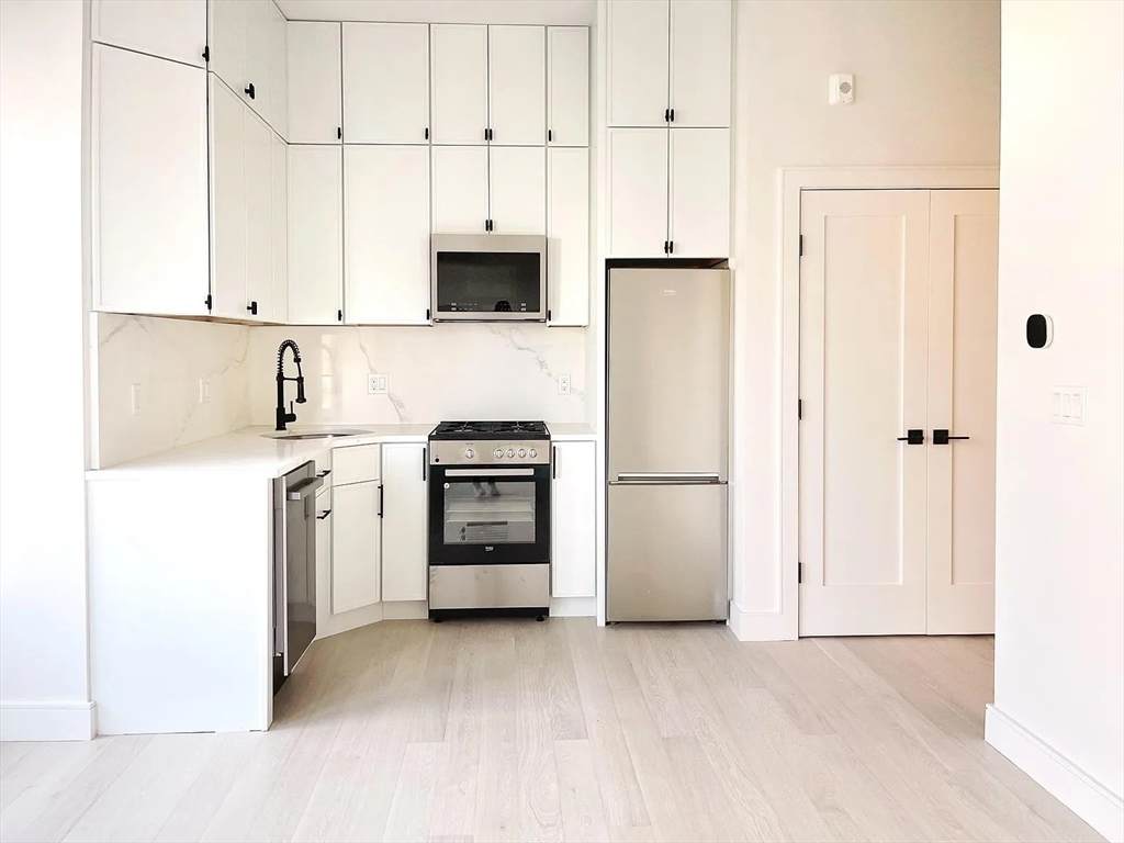 173 Maverick - Photo 1