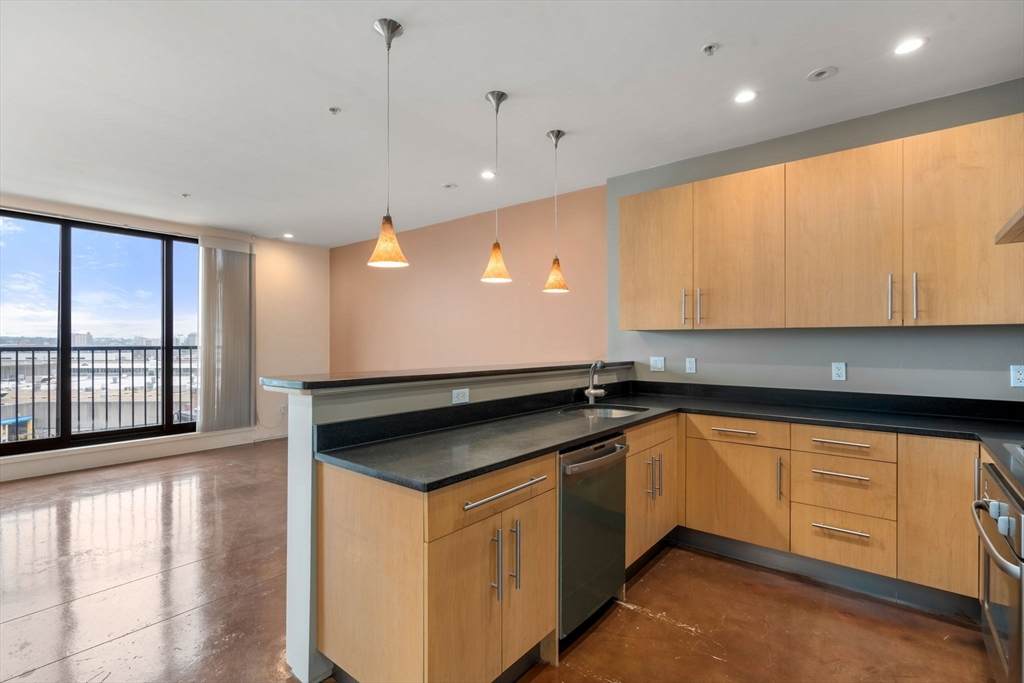 36 A St. - Photo 1