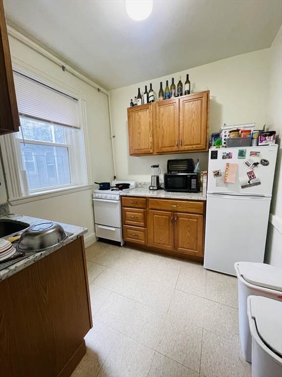 14 Palace Rd - Photo 1