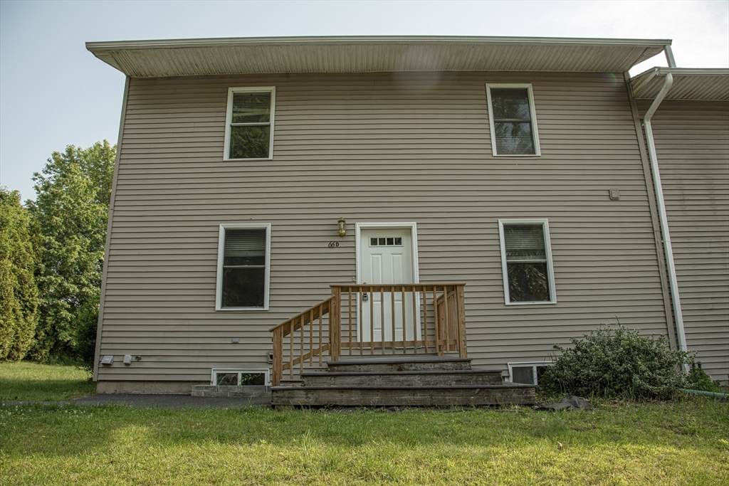66 King Street - Photo 1