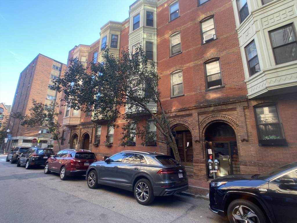 15 Garrison Street - Photo 1