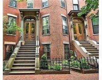 112 Pembroke - Photo 1