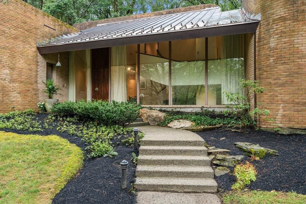 33 Aylesbury Rd - Photo 1