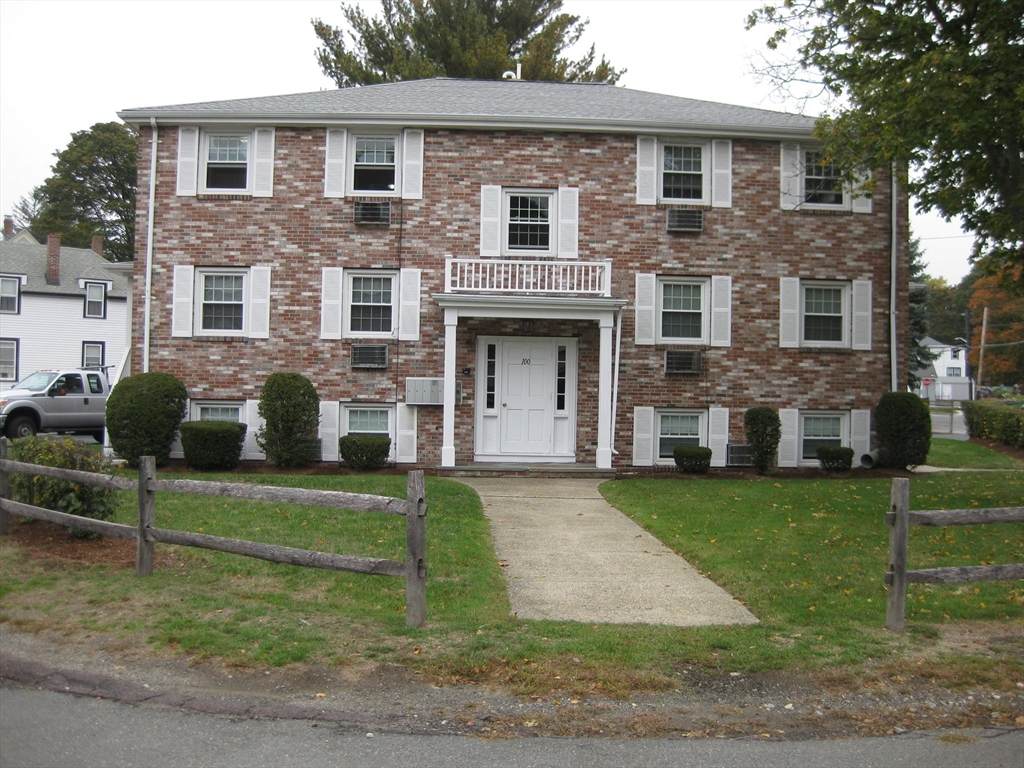 100 Lynde Street - Photo 1