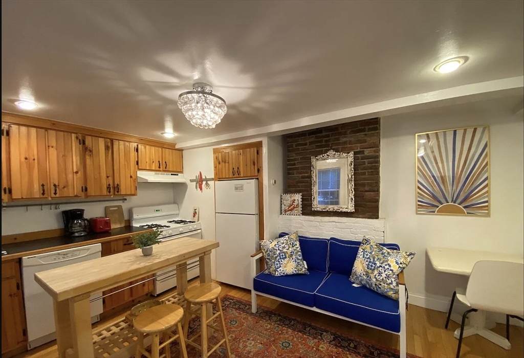 11 William St. - Photo 1