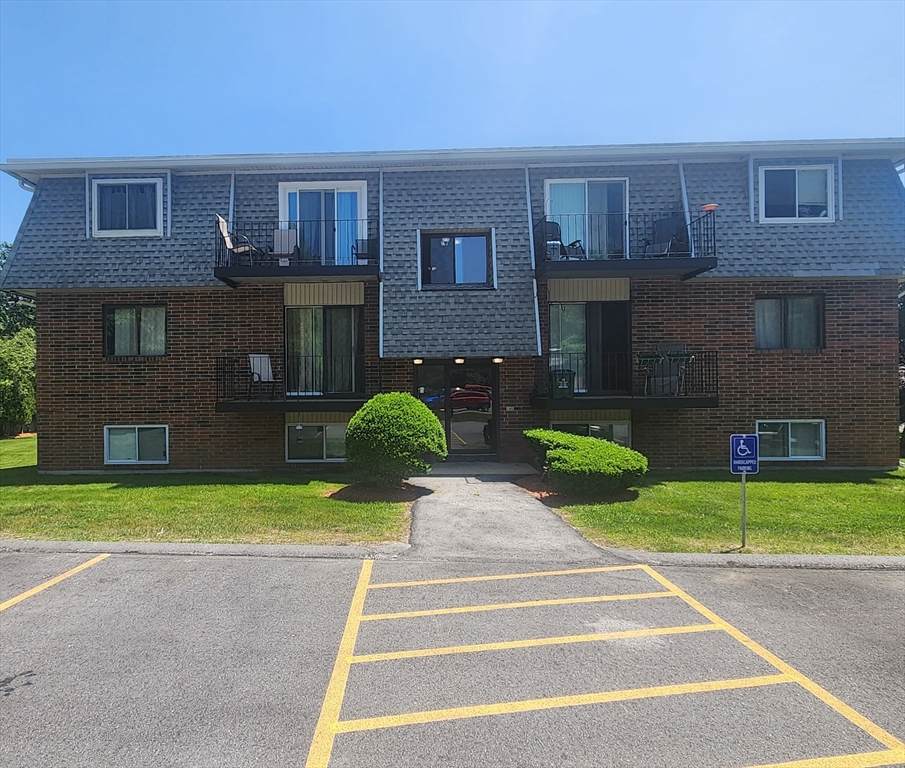 176 Maple Avenue - Photo 1