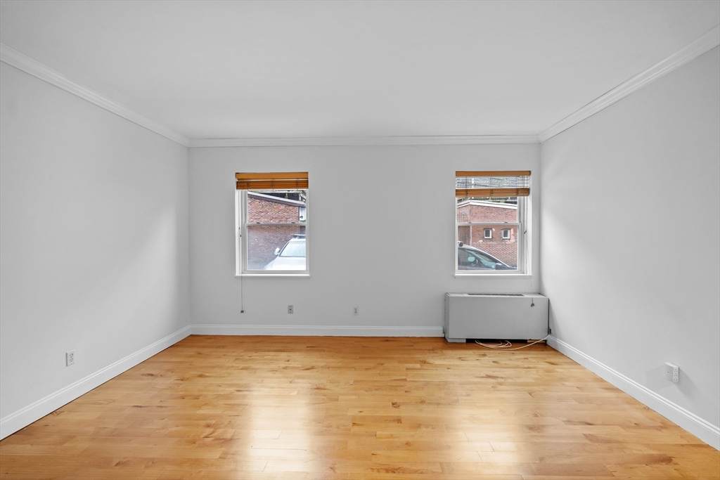 27 Bowdoin - Photo 1