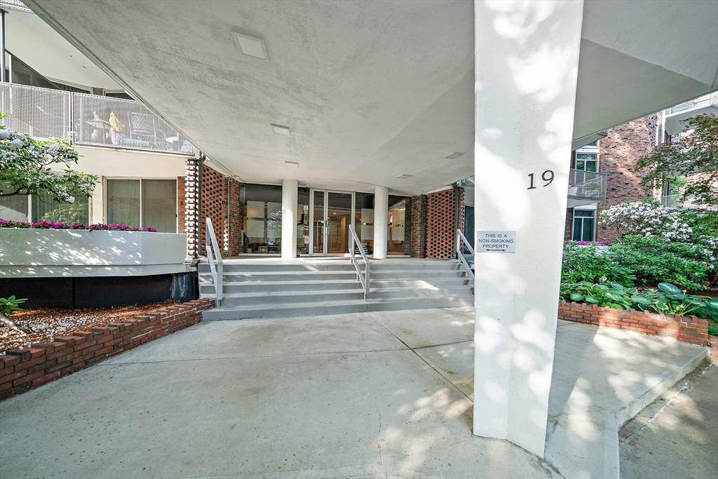 19 Winchester St - Photo 1