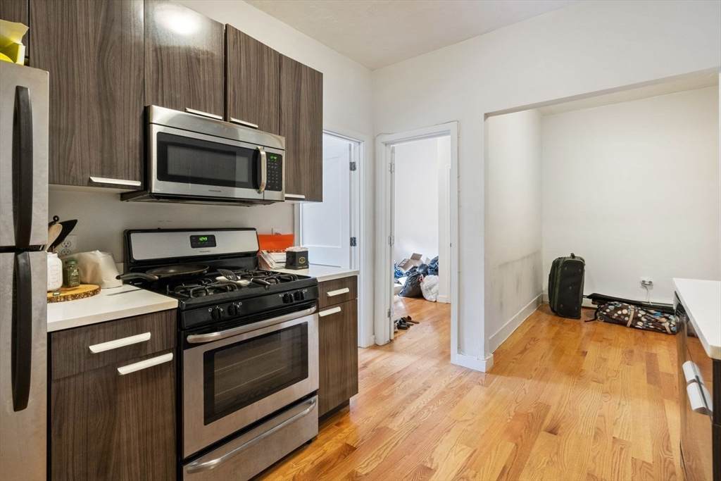 155 Salem St - Photo 1