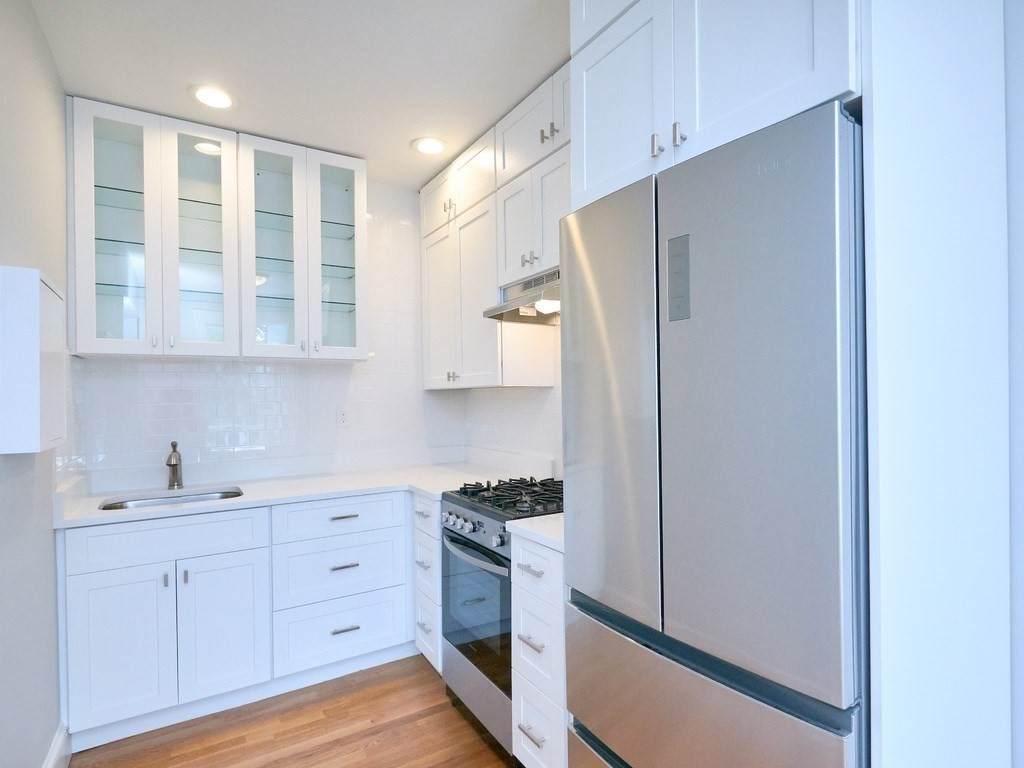 42 Linnaean St - Photo 1