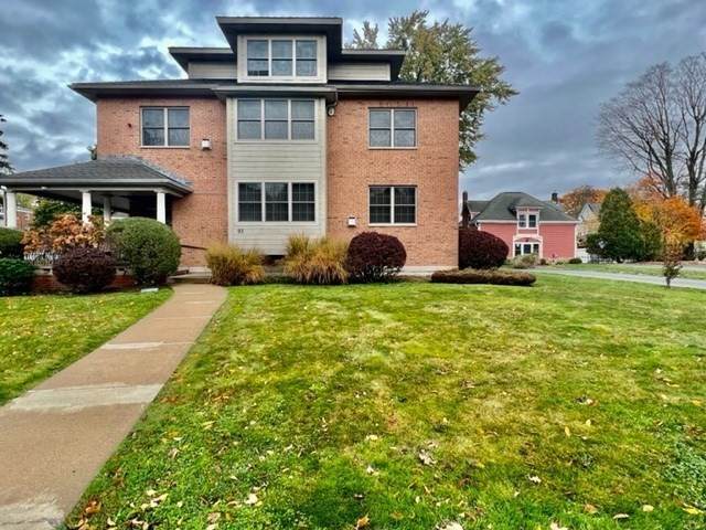 93 W Emerson - Photo 1