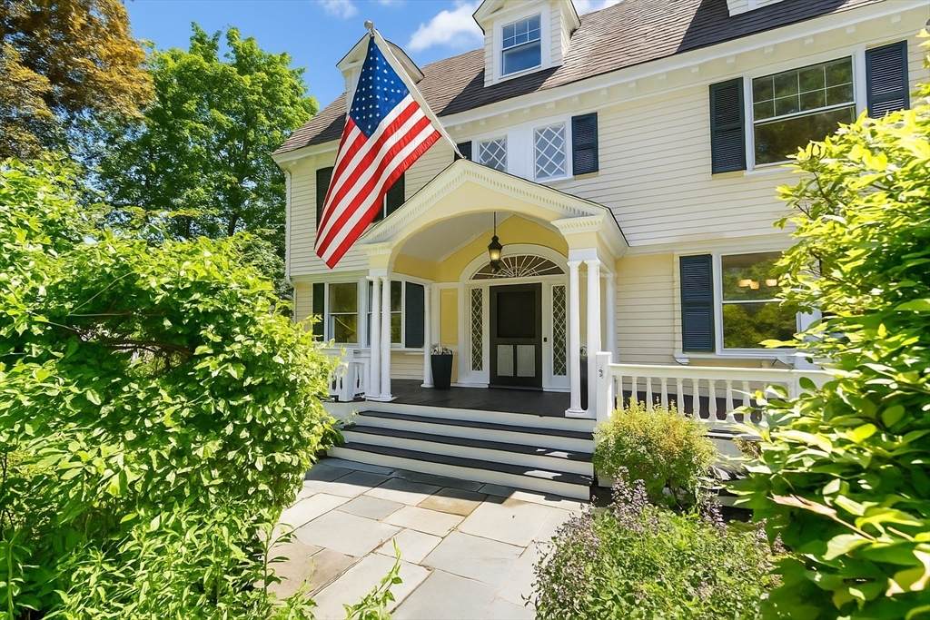 10 Eliot Road - Photo 1