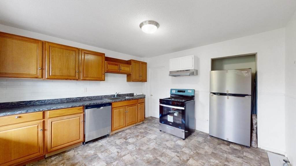 277 Foster - Photo 1