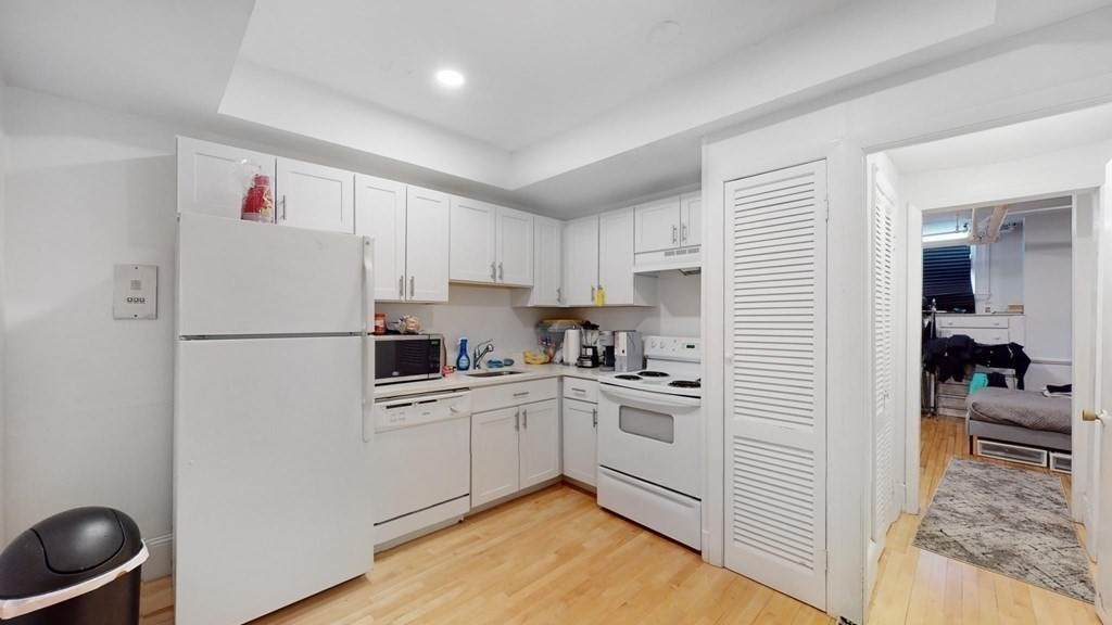 92 Marlborough - Photo 1