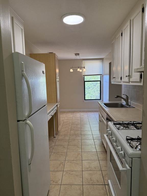 70 Shrewsbury Green Drive - Photo 1