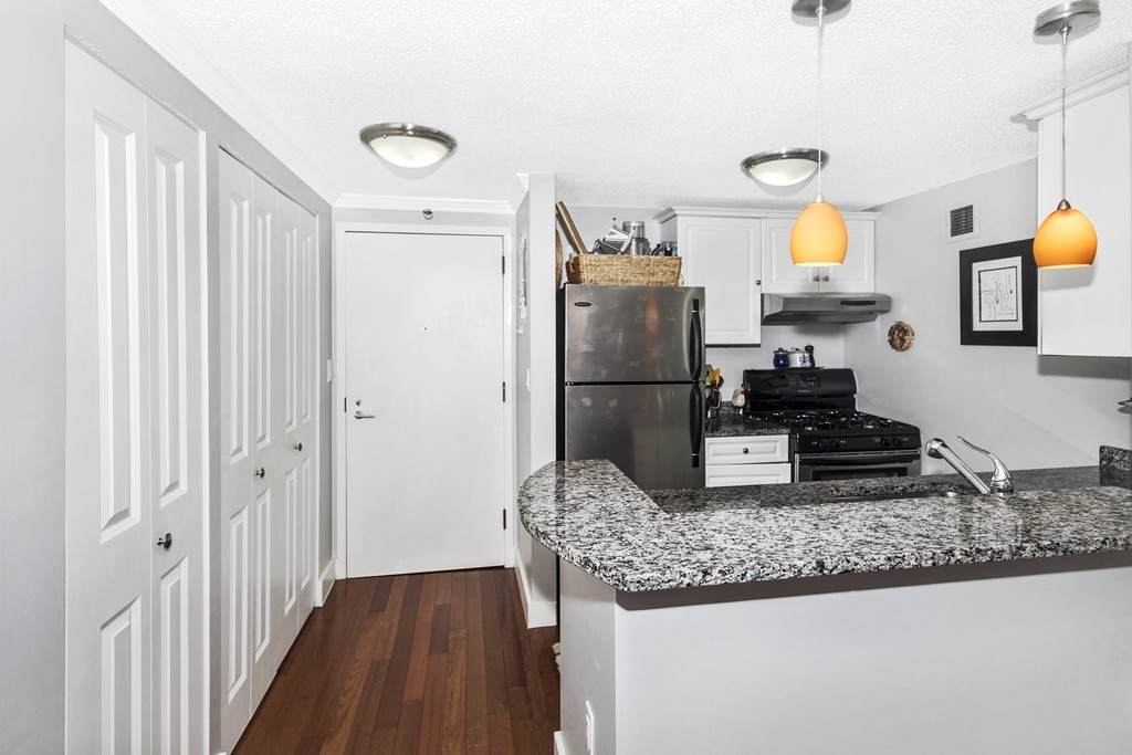 42 8th Street - Photo 1