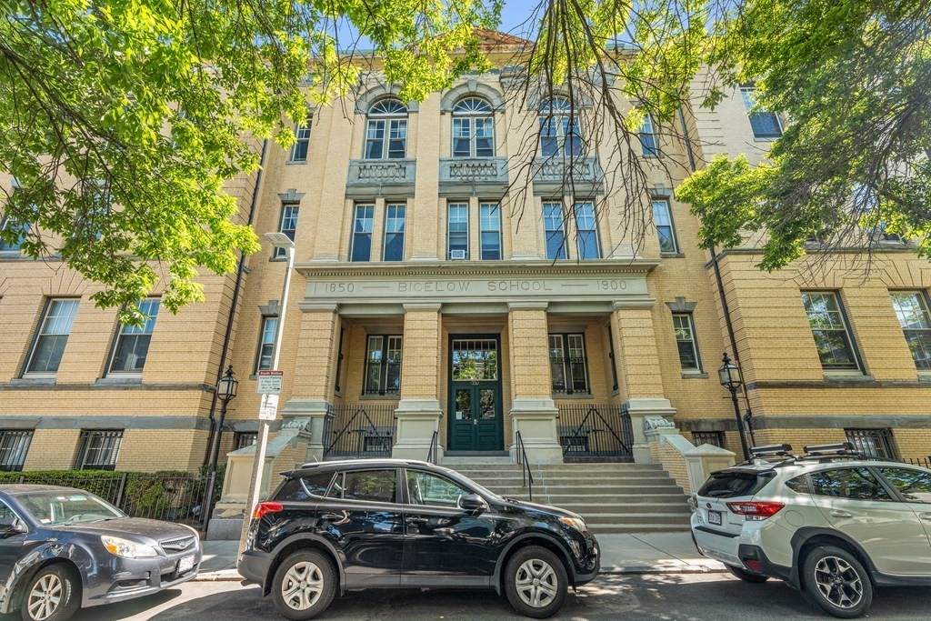 350 W 4th - Photo 1