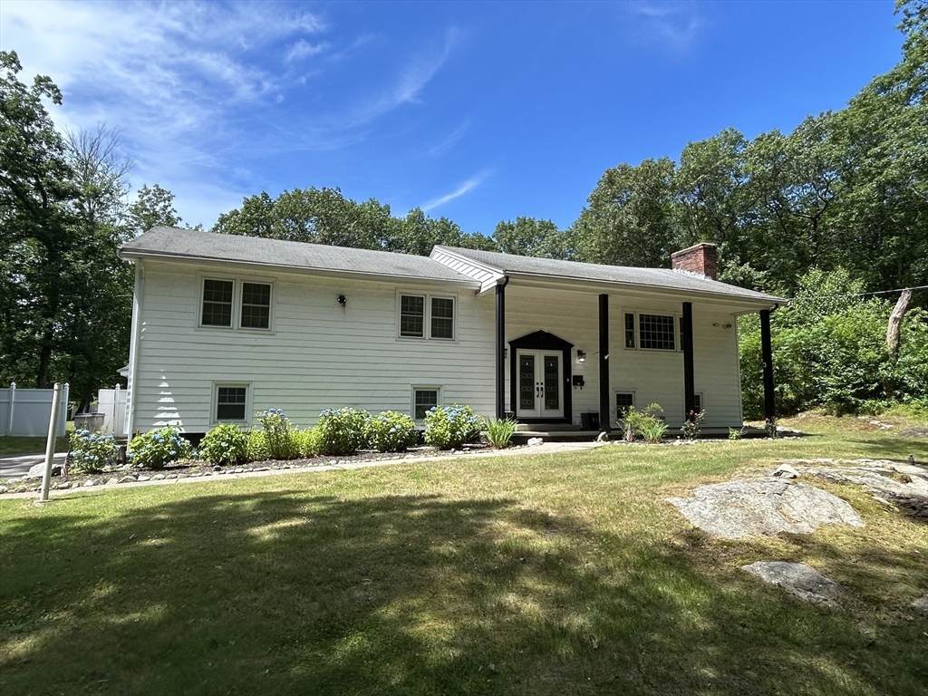 479 Westfield St - Photo 1